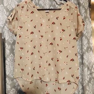 🌸Beautiful Flower pattern shirt 🌸